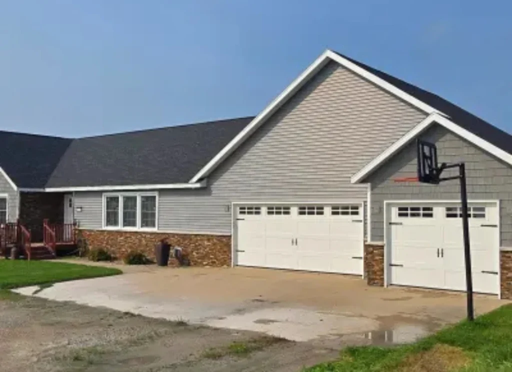 Modern ranch style house